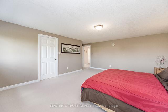 20 Whetstone Cres, House detached with 5 bedrooms, 4 bathrooms and 4 parking in Guelph ON | Image 17
