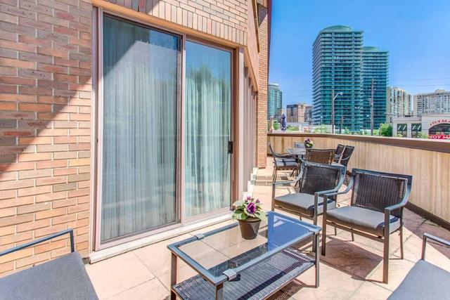 102 - 1 Duplex Ave, Condo with 1 bedrooms, 2 bathrooms and 1 parking in Toronto ON | Image 17