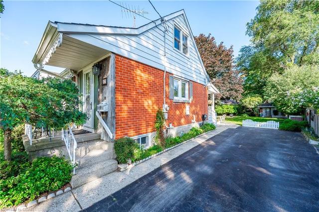 27 Vancouver Drive, House detached with 2 bedrooms, 1 bathrooms and 3 parking in Guelph ON | Image 45
