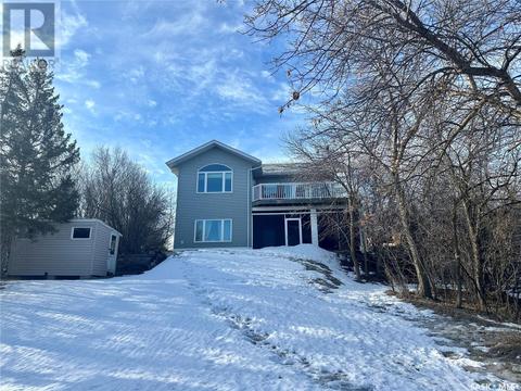 485 Grand Avenue, House detached with 4 bedrooms, 2 bathrooms and null parking in Buena Vista SK | Card Image
