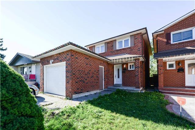 85 Flamingo Cres, House detached with 3 bedrooms, 4 bathrooms and 4 parking in Brampton ON | Image 1