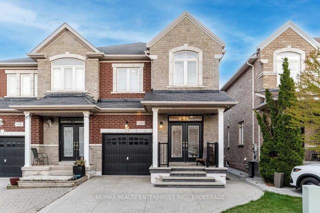1284 Jezero Cres, House semidetached with 4 bedrooms, 4 bathrooms and 3 parking in Oakville ON | Image 1