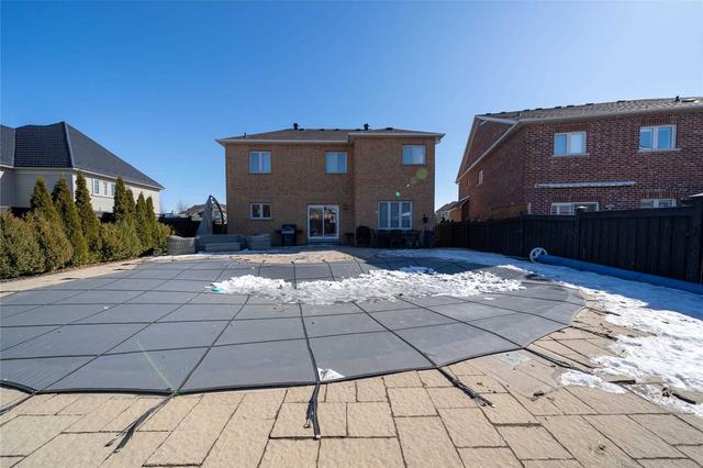 4 Belleville Dr, House detached with 4 bedrooms, 3 bathrooms and 6 parking in Brampton ON | Image 14