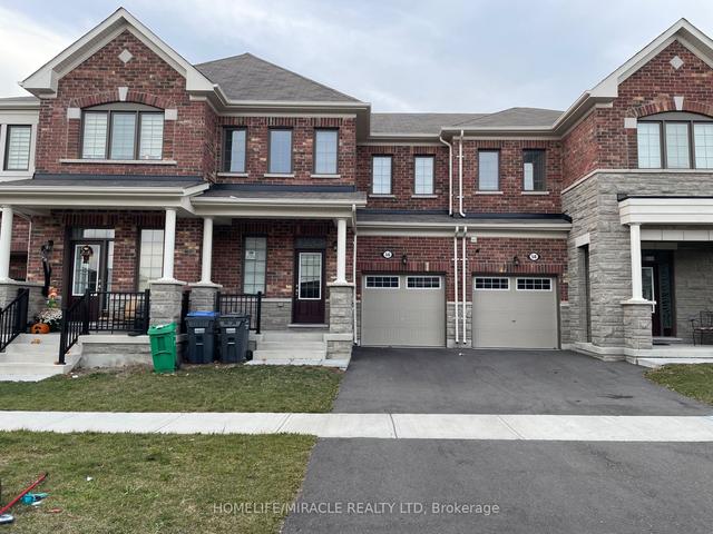 56 Circus Cres, House attached with 3 bedrooms, 3 bathrooms and 2 parking in Brampton ON | Image 1
