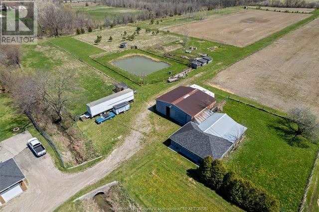 278 County Rd 27 East, House detached with 5 bedrooms, 2 bathrooms and null parking in Kingsville ON | Image 23