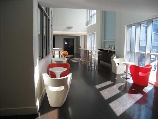 2008 - 8 York St, Condo with 1 bedrooms, 1 bathrooms and 1 parking in Toronto ON | Image 8