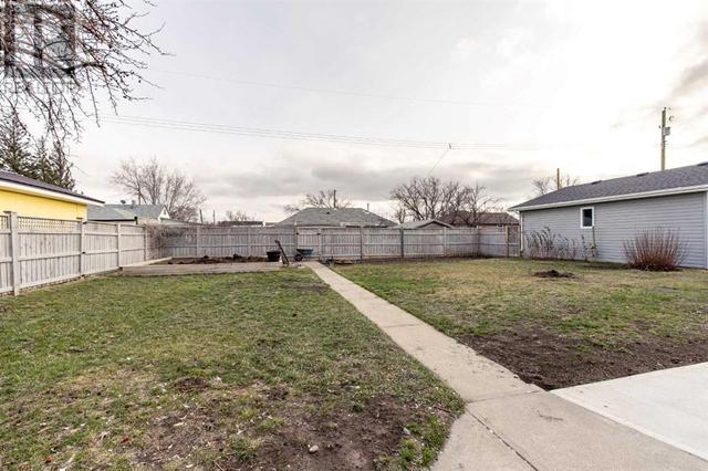 352 27 Street, House detached with 4 bedrooms, 3 bathrooms and 4 parking in Fort Macleod AB | Image 32