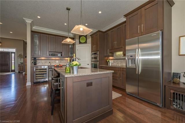 2308 Jack Nash Drive, House detached with 3 bedrooms, 3 bathrooms and 6 parking in London ON | Image 18