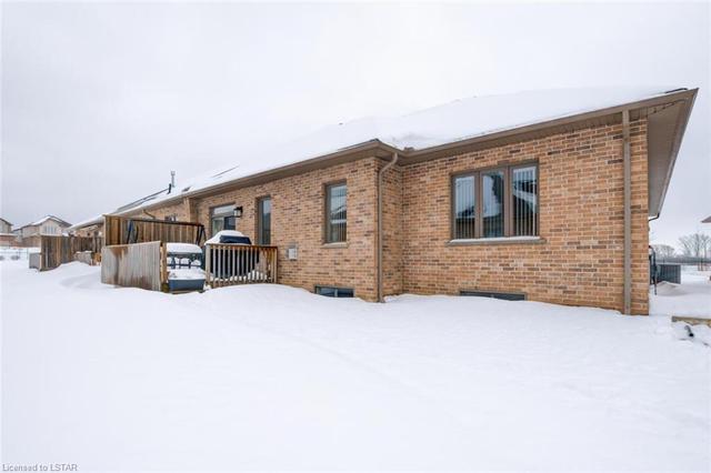 40 - 3455 Morgan Crescent, House attached with 3 bedrooms, 2 bathrooms and 4 parking in London ON | Image 31
