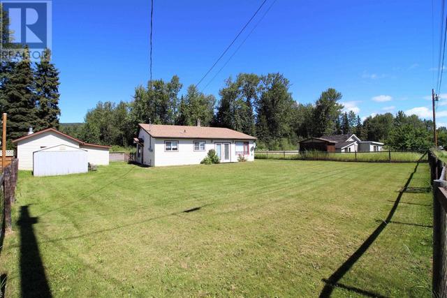 3322 5th Street, House detached with 3 bedrooms, 1 bathrooms and null parking in Houston BC | Image 27
