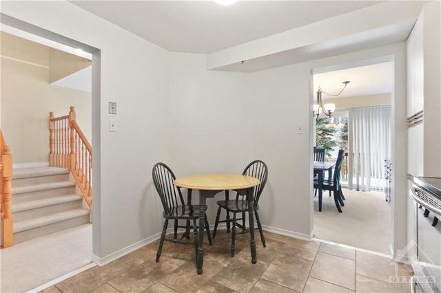 12 Willwood Crescent, Townhouse with 3 bedrooms, 3 bathrooms and 2 parking in Ottawa ON | Image 10