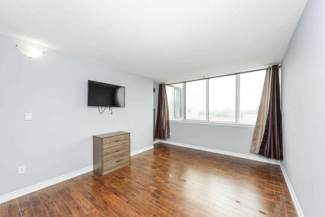 1802 - 10 Markbrook Lane N, Condo with 2 bedrooms, 2 bathrooms and 1 parking in Toronto ON | Image 10