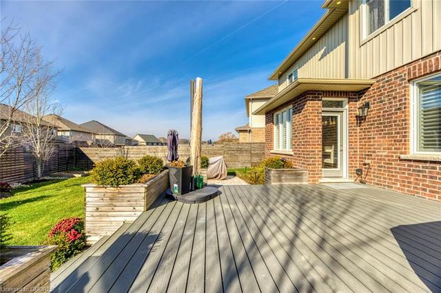 520 Walking Fern Court, House detached with 6 bedrooms, 4 bathrooms and 4 parking in Waterloo ON | Image 44