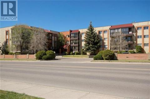 243, - 1480 Southview Drive Se, Condo with 2 bedrooms, 2 bathrooms and 1 parking in Medicine Hat AB | Card Image