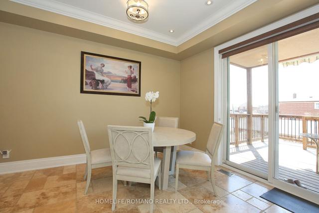 566 Mcroberts Ave, House detached with 3 bedrooms, 4 bathrooms and 4 parking in Toronto ON | Image 3
