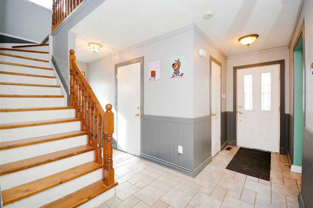 20 Cantrill Crt, House detached with 3 bedrooms, 2 bathrooms and 4 parking in Brampton ON | Image 23