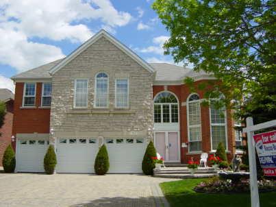 676 Exceller Circ, House detached with 4 bedrooms, 4 bathrooms and 9 parking in Newmarket ON | Image 1