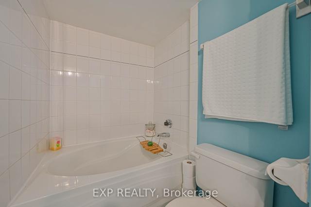 201 - 5 Rowntree Rd, Condo with 2 bedrooms, 2 bathrooms and 1 parking in Toronto ON | Image 15