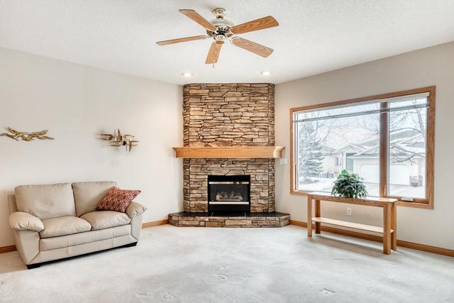 8 Eagleview Gate, Home with 3 bedrooms, 2 bathrooms and 4 parking in Calgary AB | Image 20