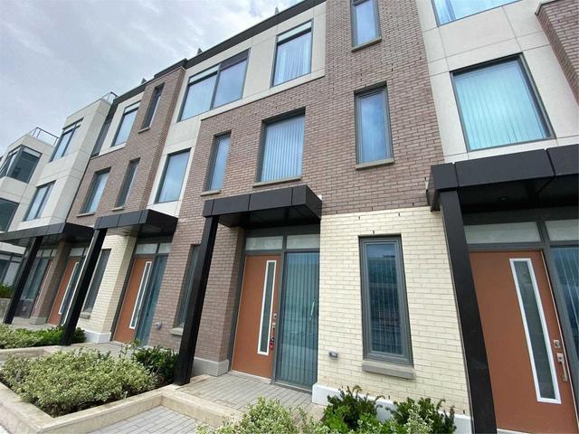 th02 - 7895 Jane St, Townhouse with 3 bedrooms, 2 bathrooms and 1 parking in Vaughan ON | Image 1
