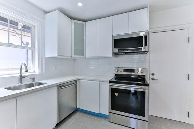 upper - 378 St Clements Ave, Home with 2 bedrooms, 1 bathrooms and 1 parking in Toronto ON | Image 16