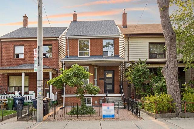 324 Euclid Ave, House detached with 5 bedrooms, 3 bathrooms and 2 parking in Toronto ON | Image 1