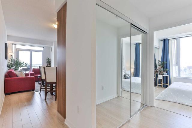 2702 - 55 Ann O'reilly Rd, Condo with 2 bedrooms, 2 bathrooms and 1 parking in Toronto ON | Image 8