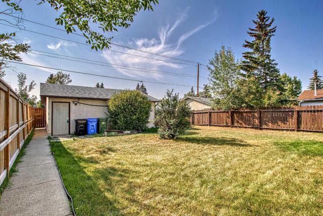 411 68 Street Ne, House detached with 3 bedrooms, 1 bathrooms and 3 parking in Calgary AB | Image 39