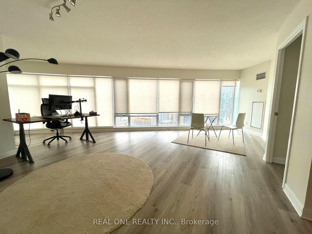 2101 - 210 Victoria St, Condo with 2 bedrooms, 2 bathrooms and 0 parking in Toronto ON | Image 6