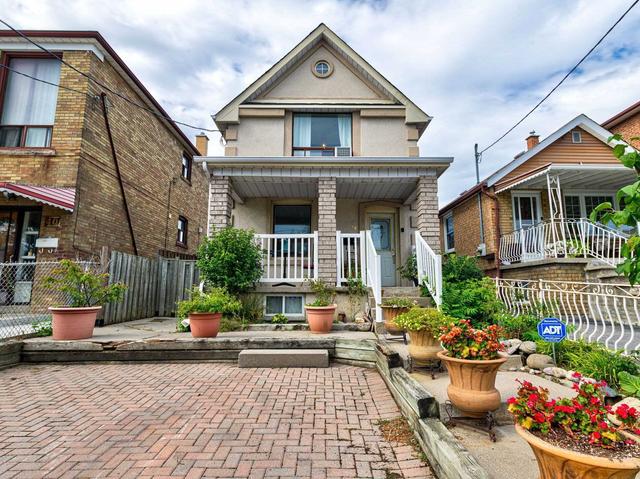 38 Eversfield Rd, House detached with 2 bedrooms, 3 bathrooms and 1 parking in Toronto ON | Image 23