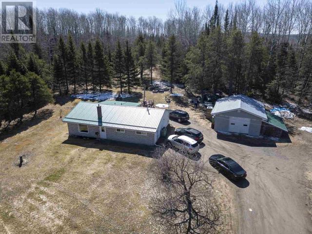 2093 Hwy 591, House detached with 3 bedrooms, 1 bathrooms and null parking in Thunder Bay, Unorganized ON | Image 3