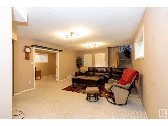 425 84 St Sw Sw, House detached with 4 bedrooms, 3 bathrooms and null parking in Edmonton AB | Image 24
