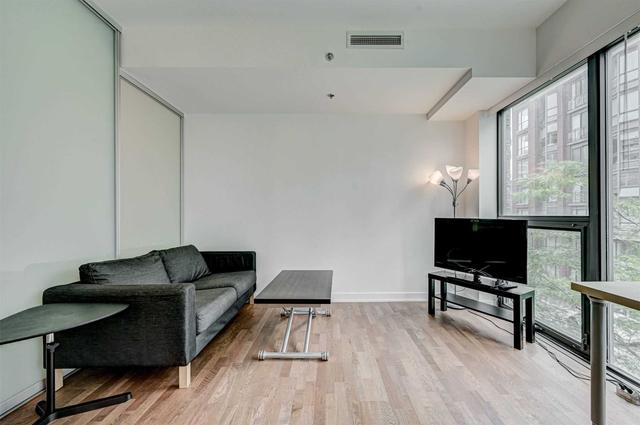 310 - 15 Beverley St, Condo with 1 bedrooms, 1 bathrooms and 0 parking in Toronto ON | Image 29