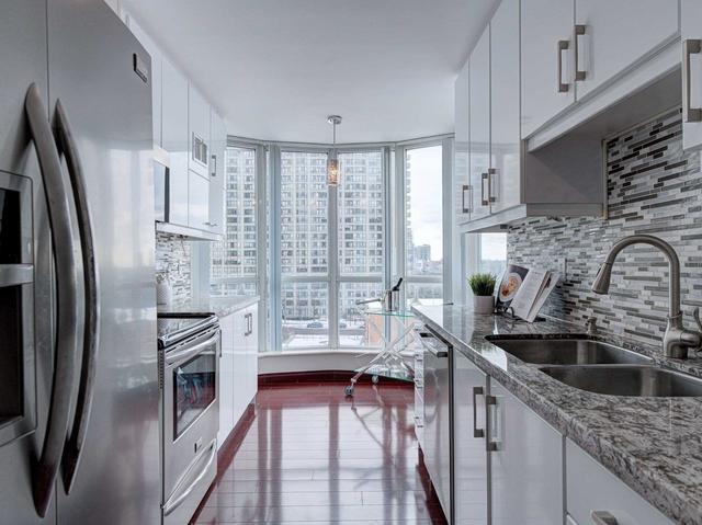 703 - 23 Lorraine Dr, Condo with 3 bedrooms, 2 bathrooms and 1 parking in Toronto ON | Image 13