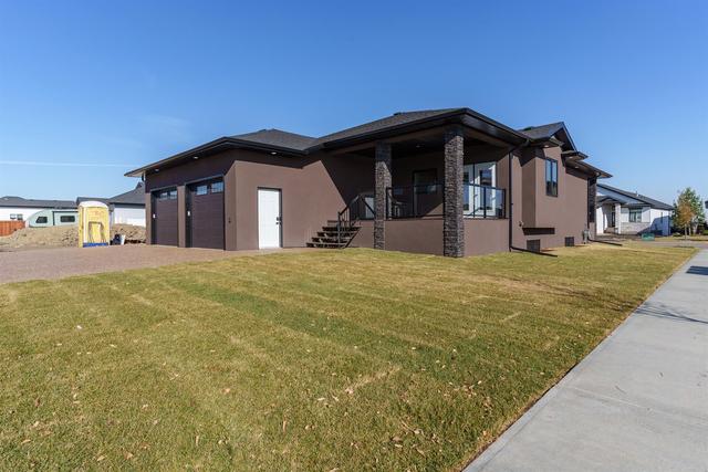 2606 62 Street, House detached with 5 bedrooms, 3 bathrooms and 4 parking in Camrose County AB | Image 37