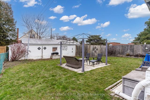 204 Summerhill Ave, House detached with 2 bedrooms, 2 bathrooms and 3 parking in Hamilton ON | Image 31