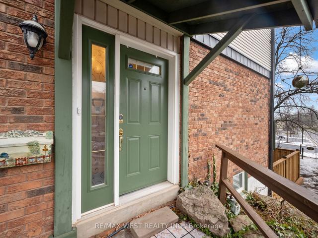 8 - 1564 Kerns Rd, Townhouse with 3 bedrooms, 2 bathrooms and 4 parking in Burlington ON | Image 34
