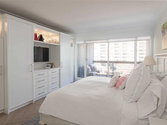 706 - 70 Rosehill Ave, Condo with 2 bedrooms, 3 bathrooms and 2 parking in Toronto ON | Image 11