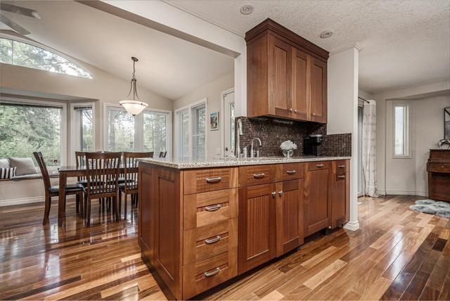 3915 Vardell Road Nw, House detached with 4 bedrooms, 2 bathrooms and 1 parking in Calgary AB | Image 9