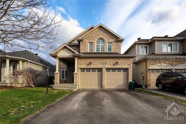 902 Rossburn Crescent, House detached with 4 bedrooms, 4 bathrooms and 4 parking in Ottawa ON | Image 1