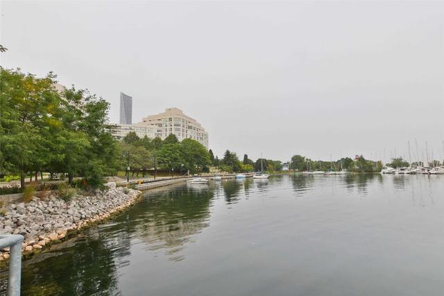 th104 - 2287 Lake Shore Blvd W, Townhouse with 2 bedrooms, 3 bathrooms and 1 parking in Toronto ON | Image 33