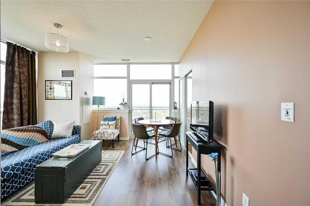 2307 - 215 Queen St E, Condo with 1 bedrooms, 1 bathrooms and 1 parking in Brampton ON | Image 21