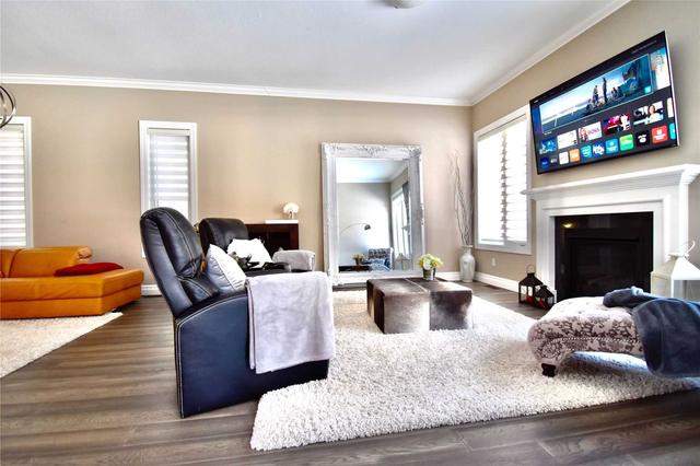 2320 Red Thorne Ave, House detached with 4 bedrooms, 4 bathrooms and 6 parking in London ON | Image 4