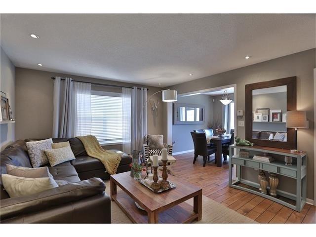 3183 Stornoway Circ, House attached with 3 bedrooms, 2 bathrooms and 1 parking in Oakville ON | Image 5