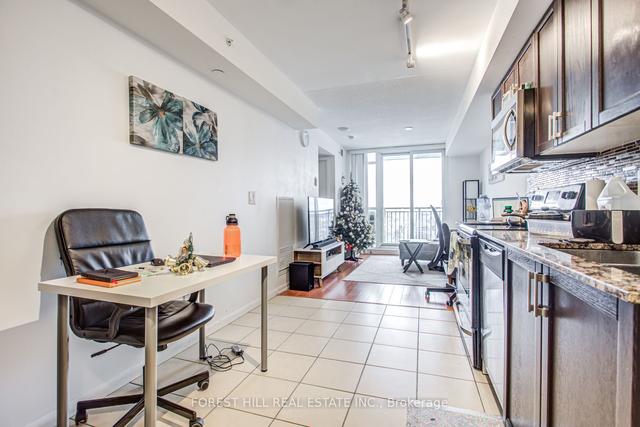 1721 - 800 Lawrence Ave W, Condo with 1 bedrooms, 1 bathrooms and 1 parking in Toronto ON | Image 5