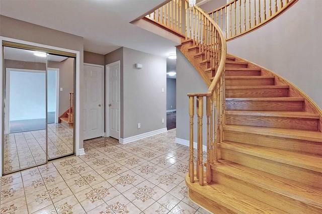 3494 Loyalist Dr, House detached with 4 bedrooms, 3 bathrooms and 8 parking in Mississauga ON | Image 14