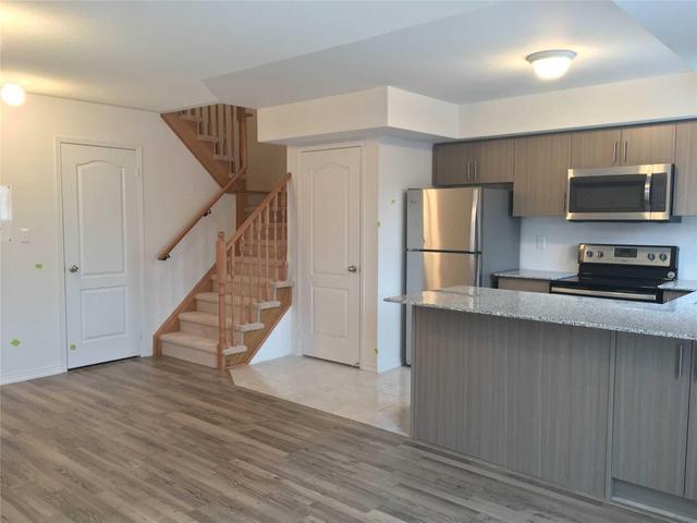 Unit 7 - 2472 Post Rd, Townhouse with 2 bedrooms, 2 bathrooms and 1 parking in Oakville ON | Image 6