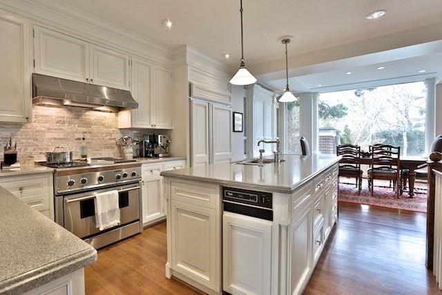 9 Drumsnab Rd, House detached with 5 bedrooms, 5 bathrooms and 4 parking in Toronto ON | Image 6