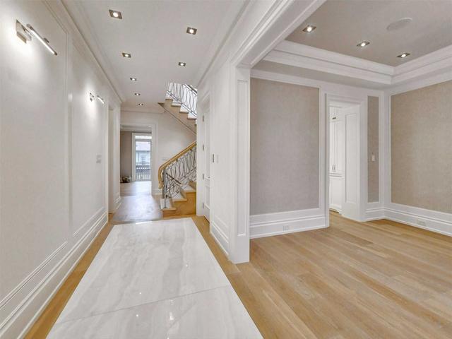 523 Vesta Dr, House detached with 4 bedrooms, 7 bathrooms and 6 parking in Toronto ON | Image 34