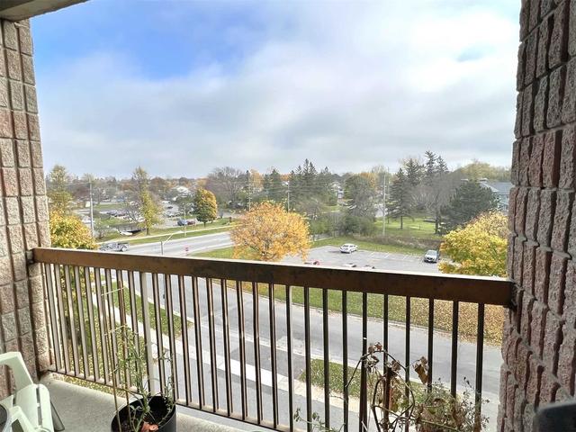 17 Eldon Hall Pl, Condo with 2 bedrooms, 1 bathrooms and 0 parking in Kingston ON | Image 16